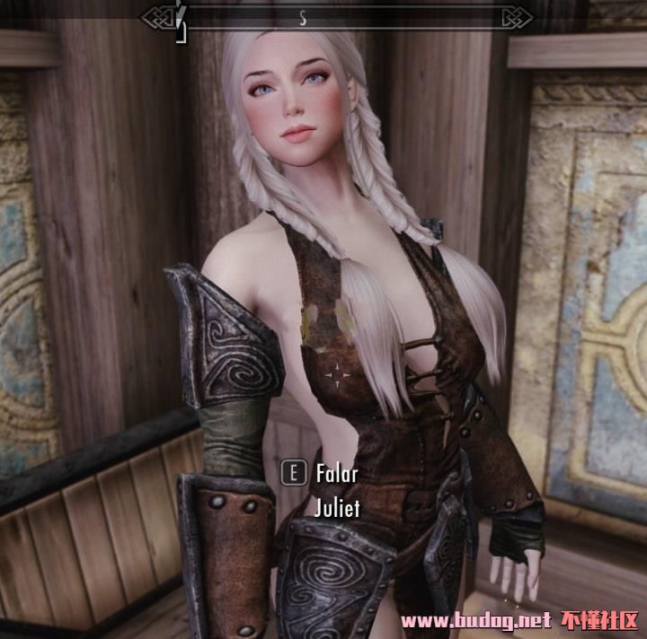135544vfmu6gaymt5673gg.jpg